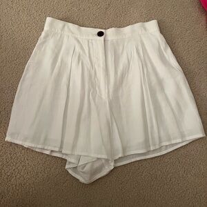 White Linen Shorts. Flowy. Size small. High waist.